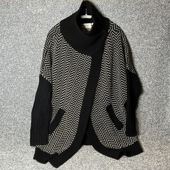 Korye long snap neck sweater with pockets, Size L - Picture 1 of 5